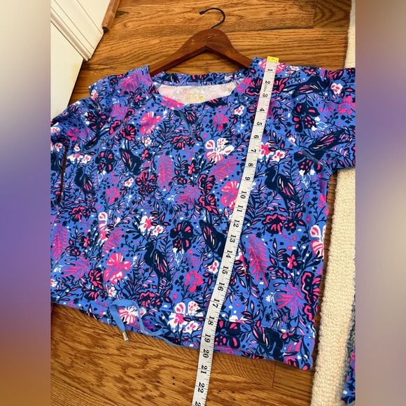 Lilly Pulitzer Emmaline Cropped Pullover size L in Boca Blue Birds Eye View - Picture 10 of 12